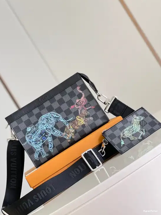 GASTON VUITTON LOUIS WEARABLE 0603